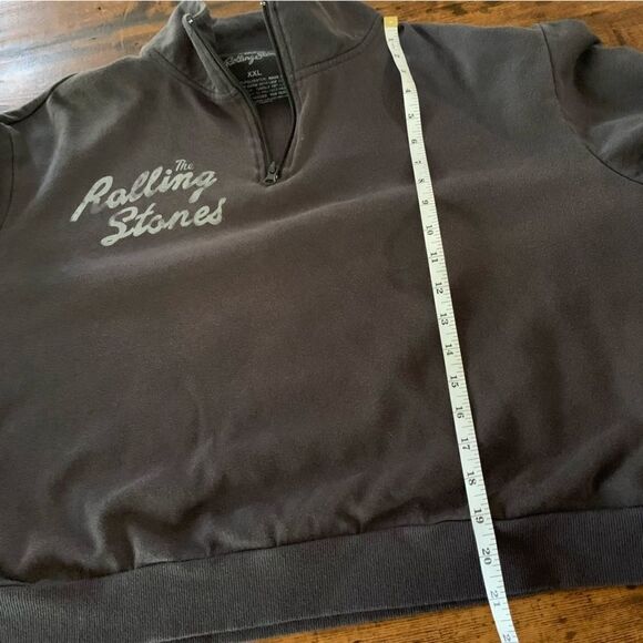 THE Rolling Stones Cropped 1/4 Zip Sweatshirt Sz XXL - Picture 7 of 8